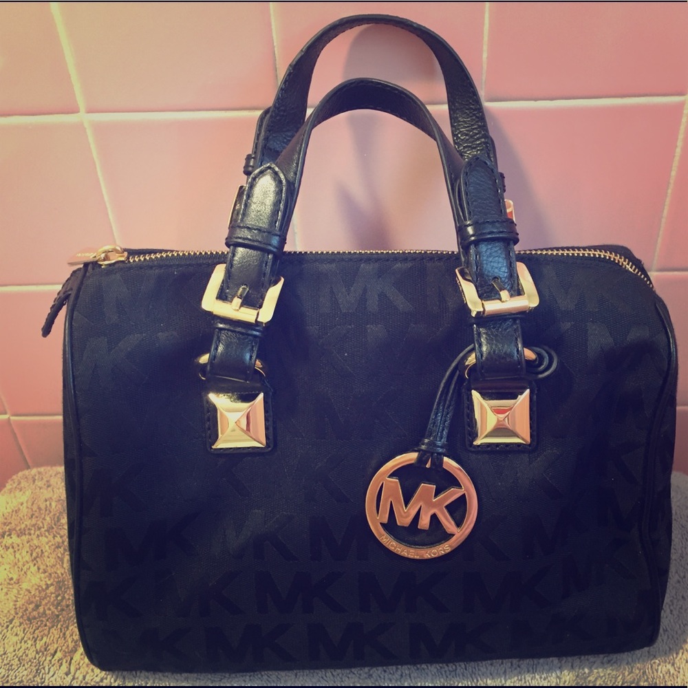 Michael Kors Grayson Medium Satchel Black